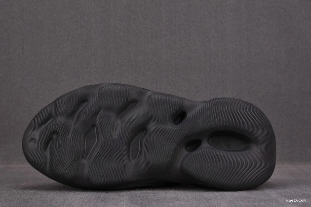 Adidas Yeezy Foam RNNR Onyx HP8739 0806